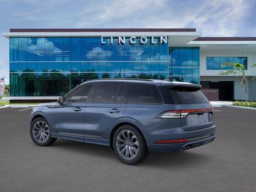 Whisper Blue Metallic Clearcoat 2026 Lincoln Aviator Premiere