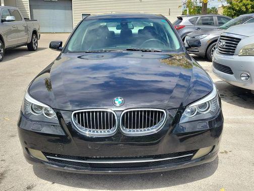 2008 BMW 528 528i