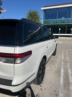 2024 Lincoln Navigator Black Label