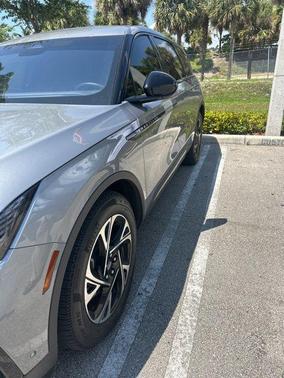 Lustrous Gray Metallic Clearcoat 2024 Lincoln Nautilus Premiere