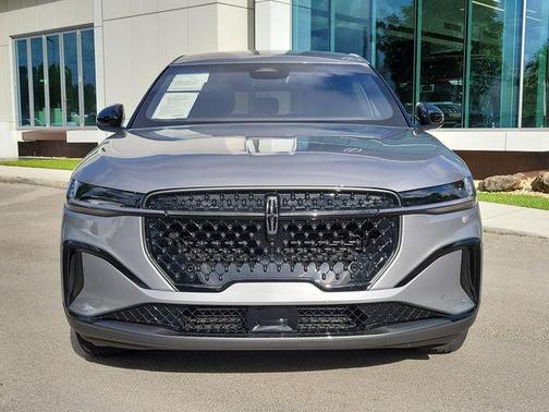 Lustrous Gray Metallic Clearcoat 2024 Lincoln Nautilus Premiere