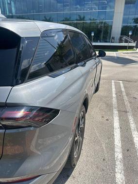 Lustrous Gray Metallic Clearcoat 2024 Lincoln Nautilus Premiere