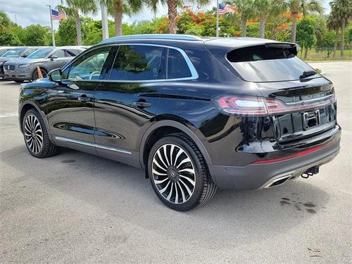 2022 Lincoln Nautilus Black Label
