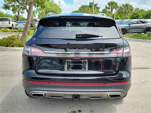 2022 Lincoln Nautilus Black Label