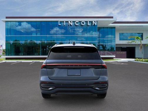 Whisper Blue Metallic Clearcoat 2026 Lincoln Nautilus Reserve