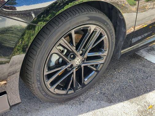 Midnight Black Metallic 2025 Toyota Camry SE