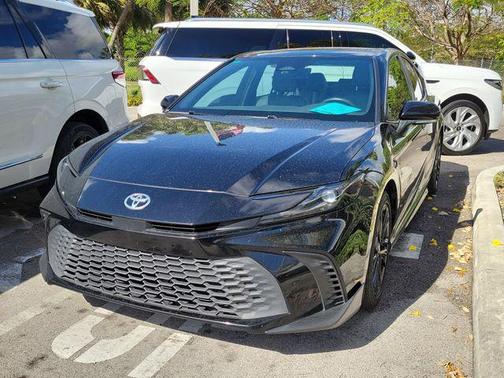 Midnight Black Metallic 2025 Toyota Camry SE