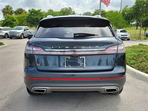 2022 Lincoln Nautilus Standard