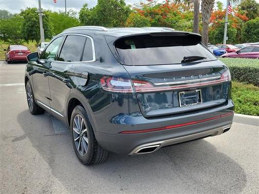 2022 Lincoln Nautilus Standard