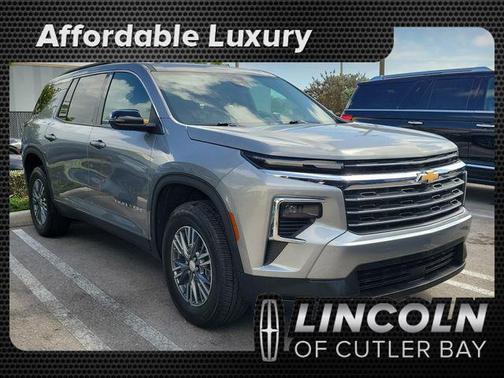 2025 Chevrolet Traverse LT