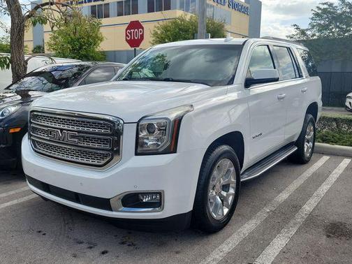 Summit White 2019 GMC Yukon SLE