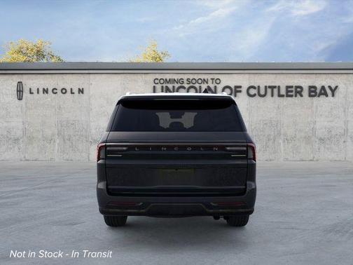 Infinite Black Metallic Clearcoat 2026 Lincoln Navigator Reserve