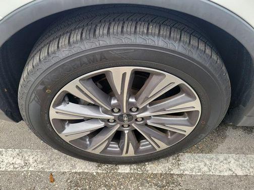 Pristine White 2021 Lincoln Corsair Reserve