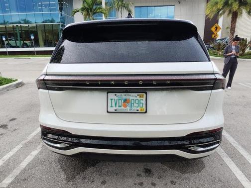 2024 Lincoln Nautilus Black Label