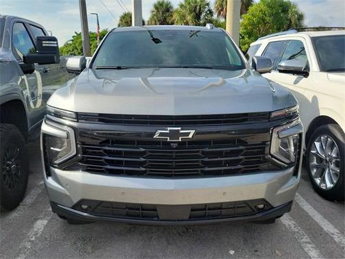 2025 Chevrolet Suburban RST