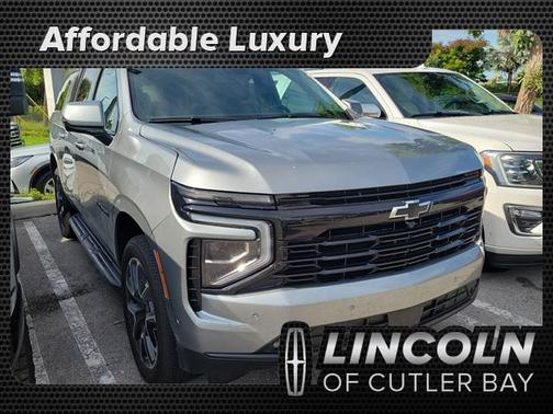 2025 Chevrolet Suburban RST
