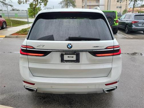 2023 BMW X7 xDrive40i