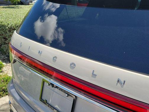 Ceramic White 2020 Lincoln Aviator Reserve AWD