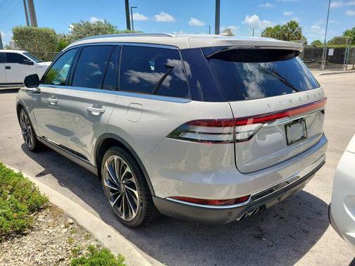Ceramic White 2020 Lincoln Aviator Reserve AWD