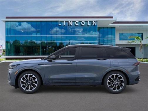 2025 Lincoln Nautilus Reserve