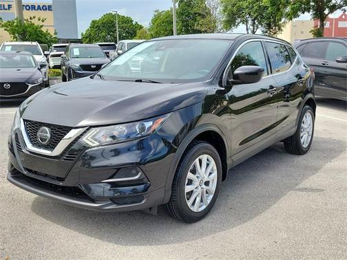 2020 Nissan Rogue Sport S