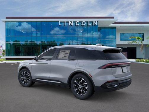 Gray Matter Metallic Clearcoat 2026 Lincoln Nautilus Premiere