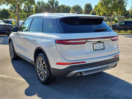 2022 Lincoln Corsair Standard