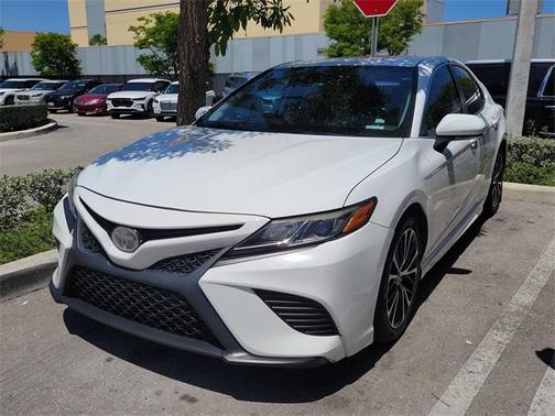 2020 Toyota Camry SE