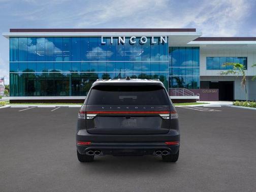 Infinite Black Metallic Clearcoat 2026 Lincoln Aviator Reserve