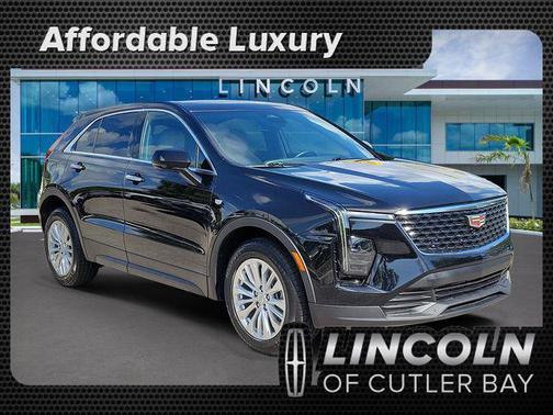 Stellar Black Metallic 2024 Cadillac XT4 Luxury