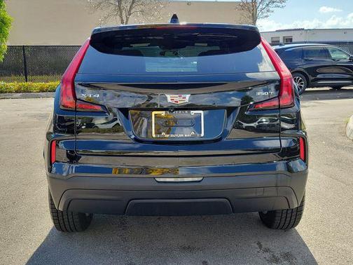 Stellar Black Metallic 2024 Cadillac XT4 Luxury