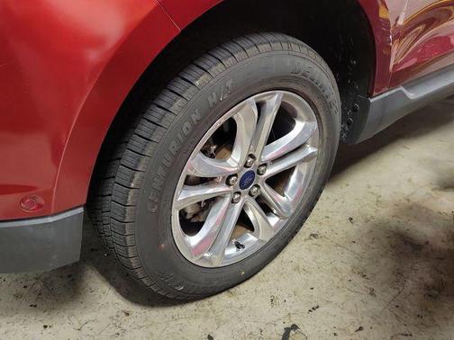 Ruby Red 2018 Ford Edge Titanium