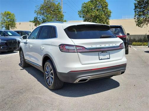 2022 Lincoln Nautilus Standard