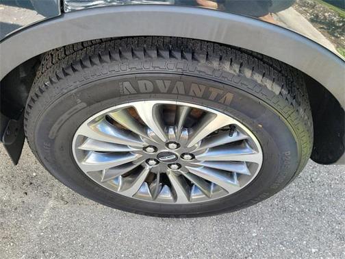 2023 Lincoln Nautilus Standard