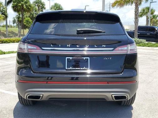 2019 Lincoln Nautilus Select