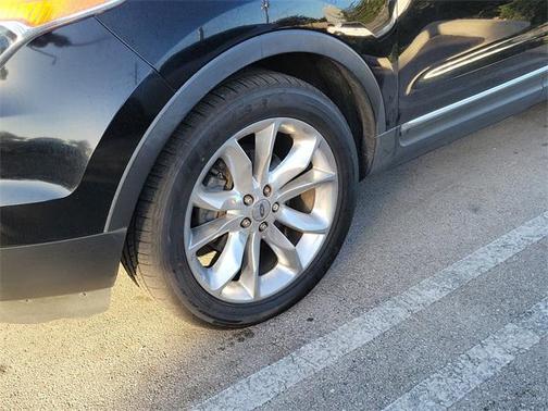 2011 Ford Explorer XLT