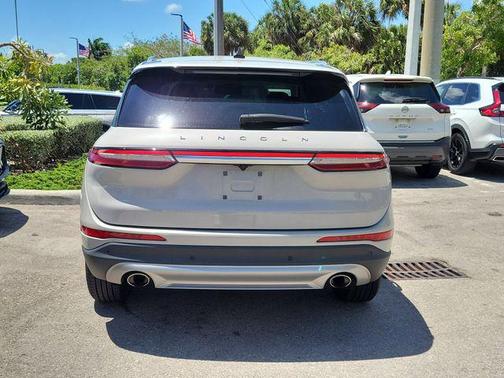 Ceramic Pearl Metallic Tri-Coat 2022 Lincoln Corsair Standard