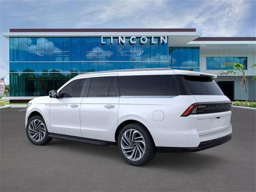 2026 Lincoln Navigator Premiere