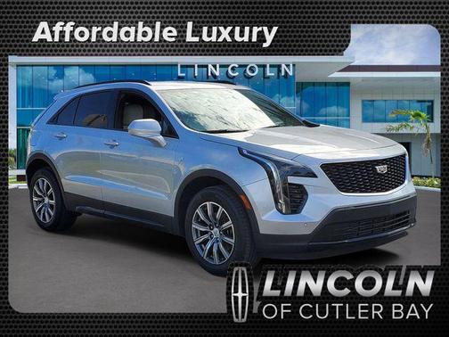 Radiant Silver Metallic 2019 Cadillac XT4 Sport