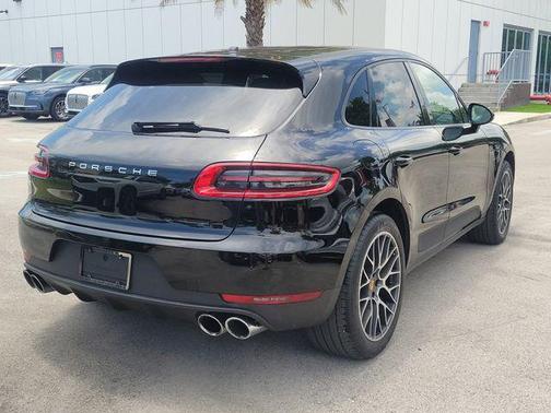Black 2018 Porsche Macan Macan Sport Edition