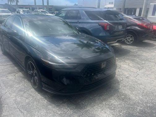 Crystal Black Pearl 2023 Honda Accord Hybrid Sport