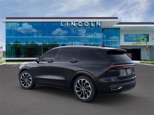 2025 Lincoln Nautilus Reserve