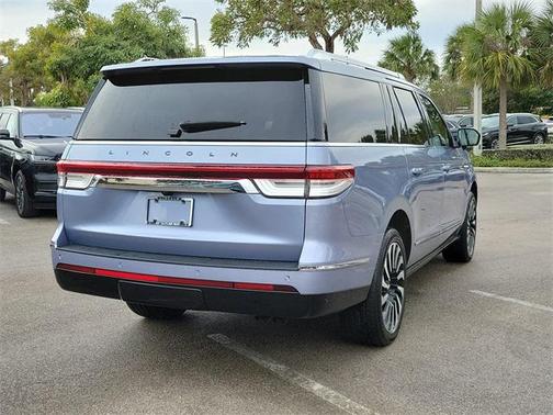 2023 Lincoln Navigator Black Label