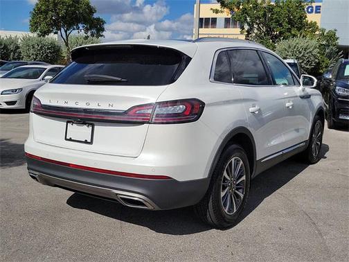 2022 Lincoln Nautilus Reserve