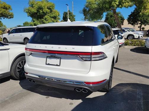 2024 Lincoln Aviator Premiere