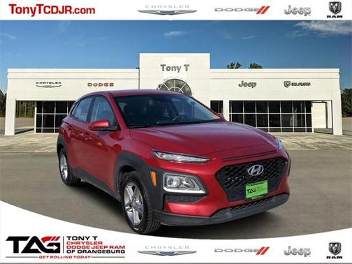 Photo 1 of 44 of 2021 Hyundai Kona SE