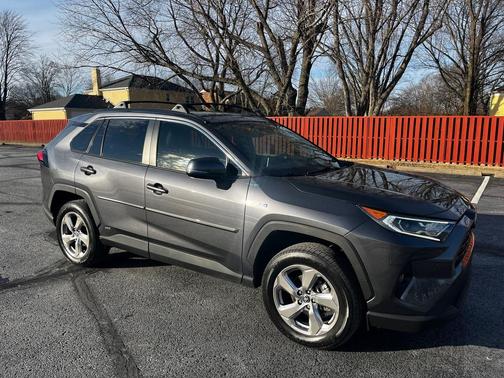 2021 Toyota RAV4 Hybrid XLE Premium