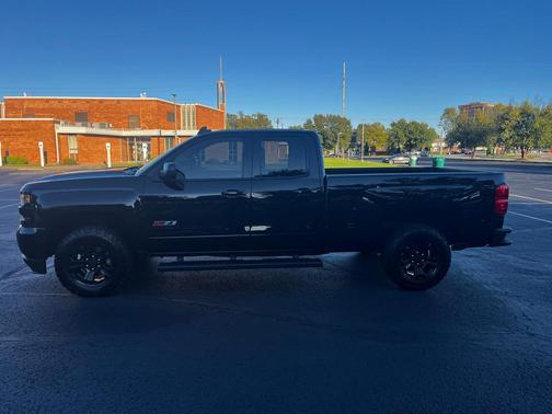 2017 Chevrolet Silverado 1500 2LT