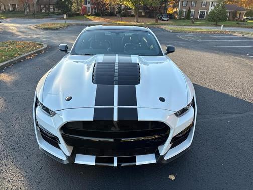 2020 Ford Shelby GT500 Base