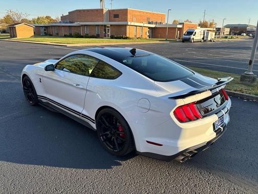 2020 Ford Shelby GT500 Base